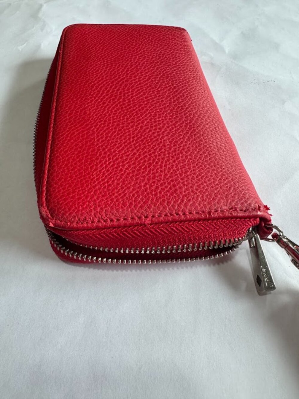 Jewell by Thirty-One Red Faux Leather Zip Wristlet Wallet